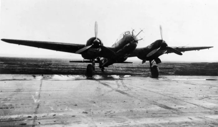 Framed Print : Junkers Ju 88G -this was on of the night fighter adapti Framed Print : Junkers Ju 88G -this was on of the night fighter adapti