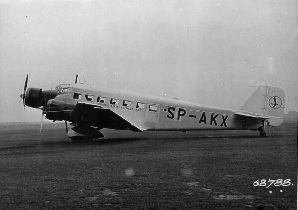 Junkers Ju52  /  3m SP-AKX of LOT