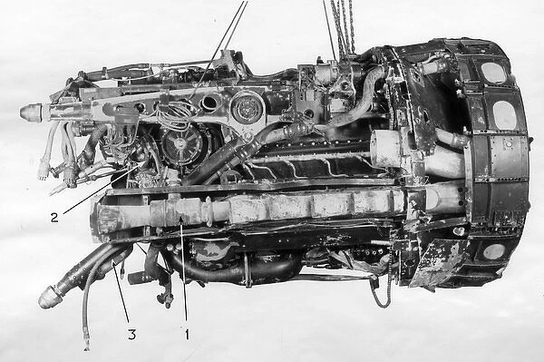 Junkers Jumo 211B1 inverted V-12 engine