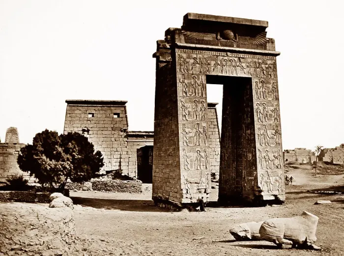 Framed Print : Karnak Temple complex, Luxor, Egypt, Victorian period Framed Print : Karnak Temple complex, Luxor, Egypt, Victorian period