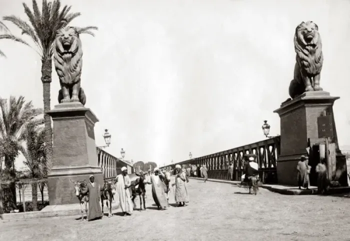 Framed Print : Kasr-el-Nil Bridge Cairo, Egypt, circa 1890 Framed Print : Kasr-el-Nil Bridge Cairo, Egypt, circa 1890