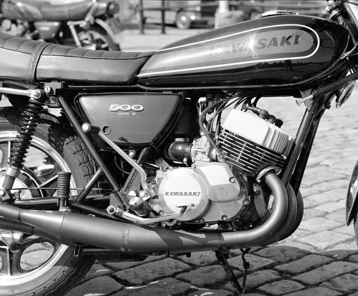 Framed Print : Kawasaki 500 Mach III motorcycle Framed Print : Kawasaki 500 Mach III motorcycle