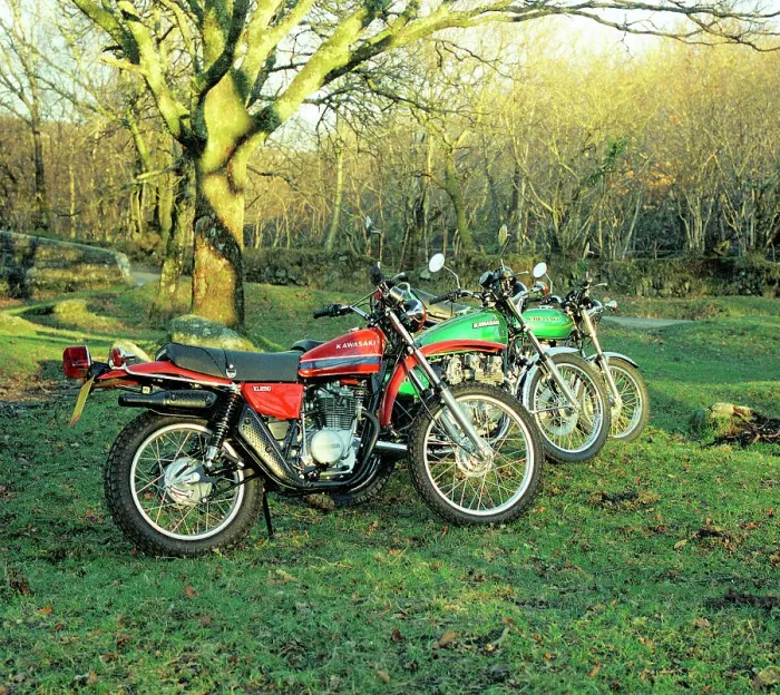 Framed Print : Kawasaki KH 400 motorbike Framed Print : Kawasaki KH 400 motorbike