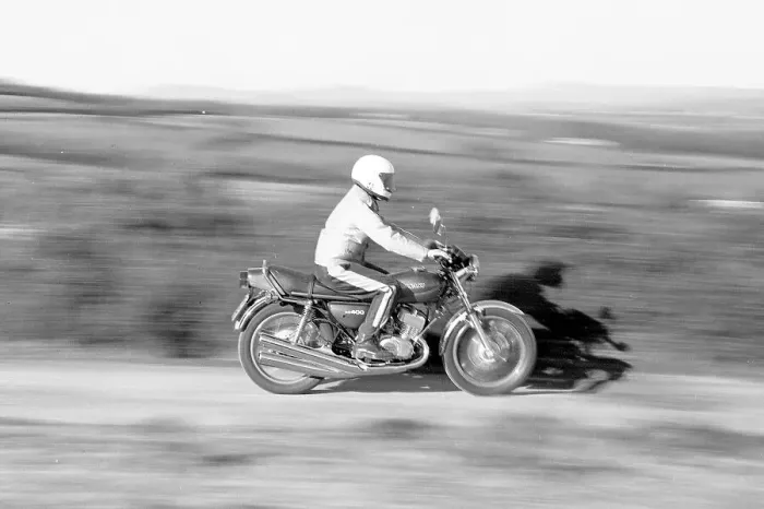 Framed Print : Kawasaki KH400 motorcycle Framed Print : Kawasaki KH400 motorcycle