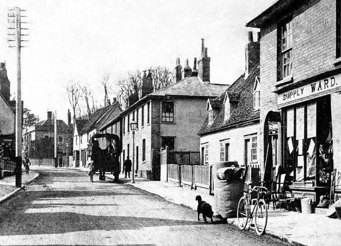 Framed Print : Kelvedon High Street early 1900s Framed Print : Kelvedon High Street early 1900s
