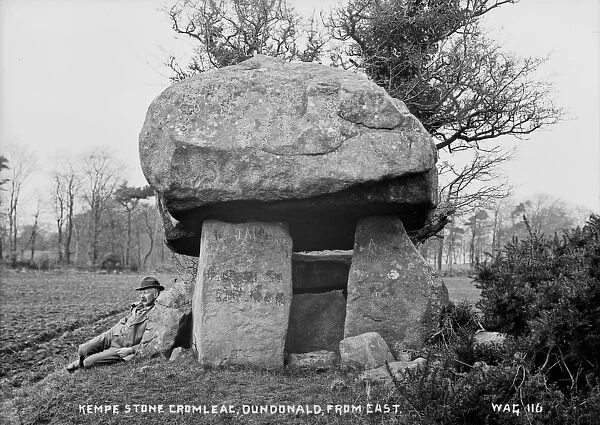 Kempe Stone Cromlech, Dundonald, from the East