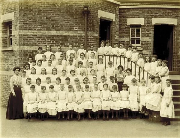 Kensington & Chelsea District School, girls group photo