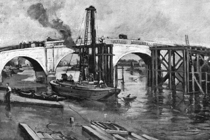 Framed Print : Kew Bridge Goes Framed Print : Kew Bridge Goes