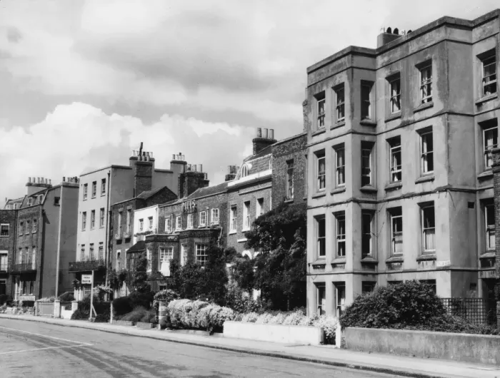Framed Print : Kew Green Houses Framed Print : Kew Green Houses