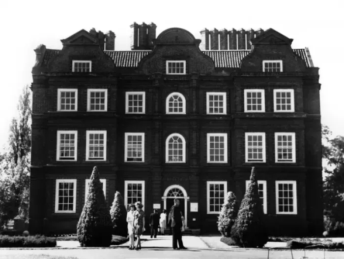 Framed Print : KEW PALACE