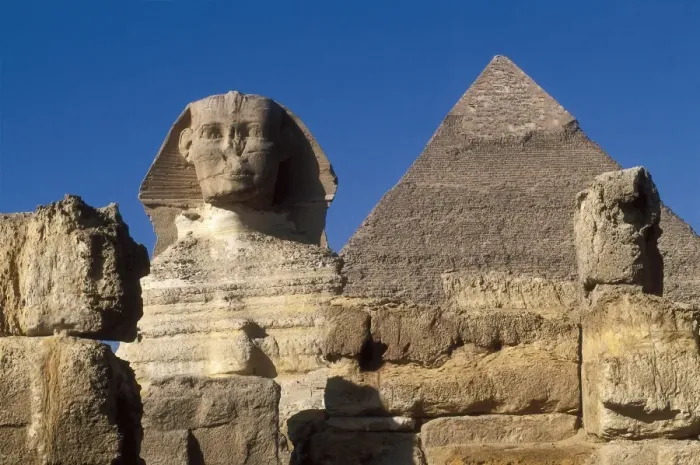 Framed Print : Khafres Pyramid; The Giza Sphinx. 26th-25th Framed Print : Khafres Pyramid; The Giza Sphinx. 26th-25th