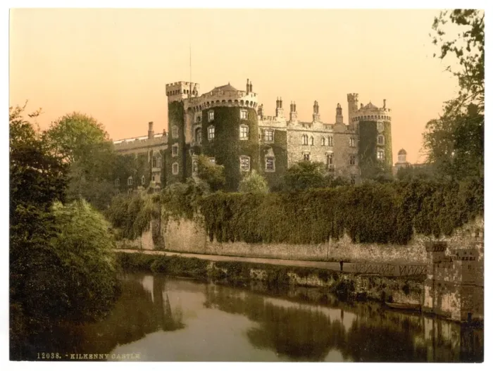 Framed Print : Kilkenny Castle. County Kilkenny, Ireland Framed Print : Kilkenny Castle. County Kilkenny, Ireland