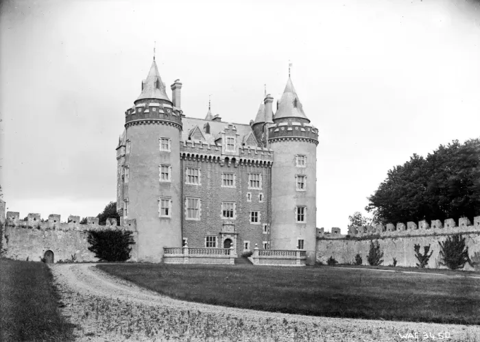 Framed Print : Killyleagh Castle Framed Print : Killyleagh Castle