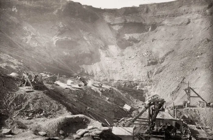 Framed Print : Kimberley Diamond Mine Griqualand West, South Africa Framed Print : Kimberley Diamond Mine Griqualand West, South Africa