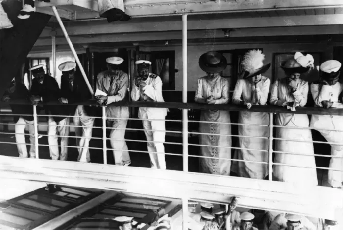 Framed Print : King George V on board the Medina Framed Print : King George V on board the Medina