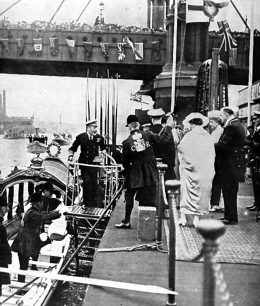 King George V and Queen Mary at Cadogan Pier, London, August