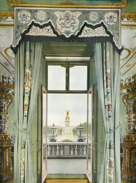 Framed Print : King George V Silver Jubilee celebrations, 1935: royal balco Framed Print : King George V Silver Jubilee celebrations, 1935: royal balco