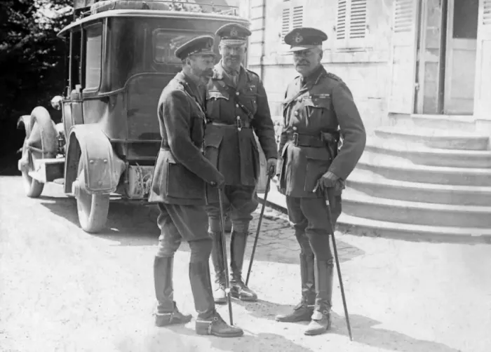 Framed Print : King George V and Sir Douglas Haig, Western Front, WW1 Framed Print : King George V and Sir Douglas Haig, Western Front, WW1