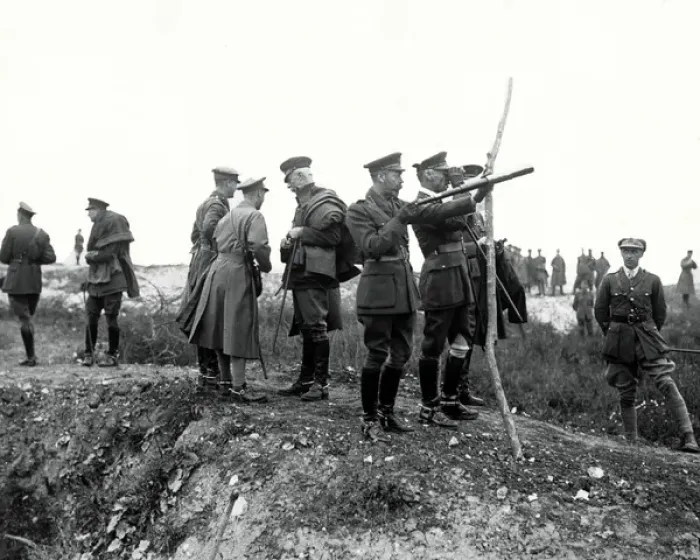 Framed Print : King George V touring battlefield, Western Front, WW1 Framed Print : King George V touring battlefield, Western Front, WW1