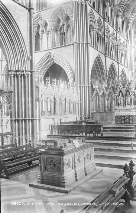 Framed Print : King John's Tomb in Worcester Cathedral Framed Print : King John's Tomb in Worcester Cathedral