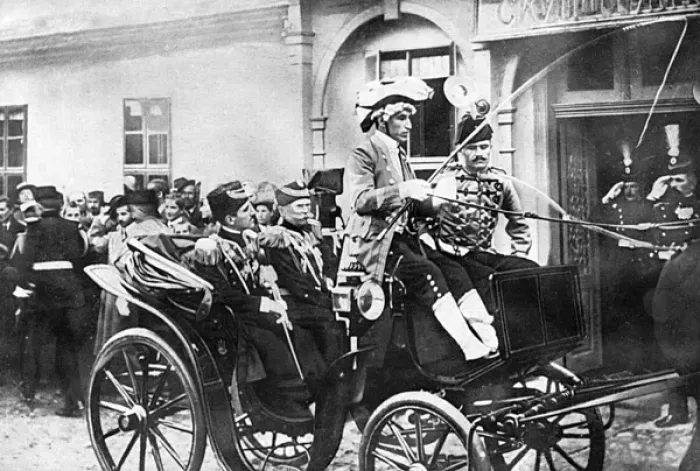 Framed Print : King Peter I and the Crown Prince leaving Belgrade Framed Print : King Peter I and the Crown Prince leaving Belgrade