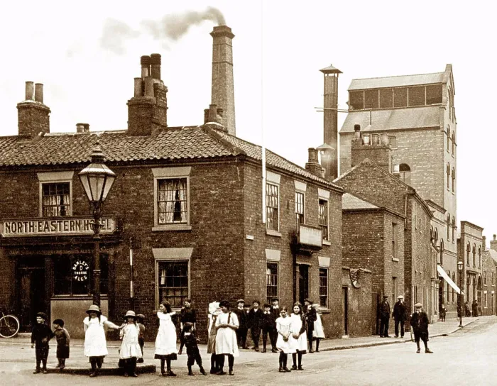 Framed Print : King Street, Thorne, early 1900s Framed Print : King Street, Thorne, early 1900s