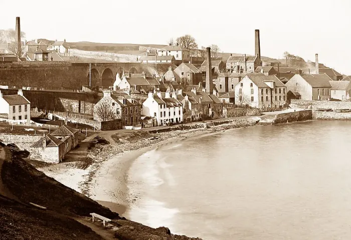 Framed Print : Kinghorn, Scotland Framed Print : Kinghorn, Scotland
