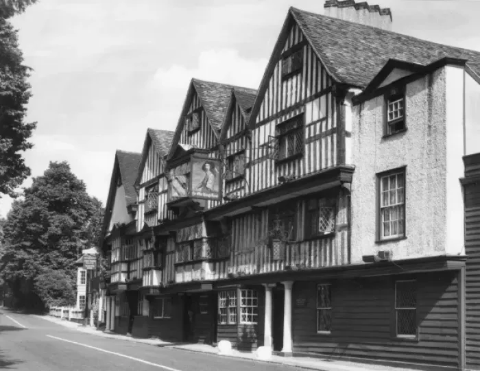 Framed Print : KINGs HEAD, CHIGWELL Framed Print : KINGs HEAD, CHIGWELL