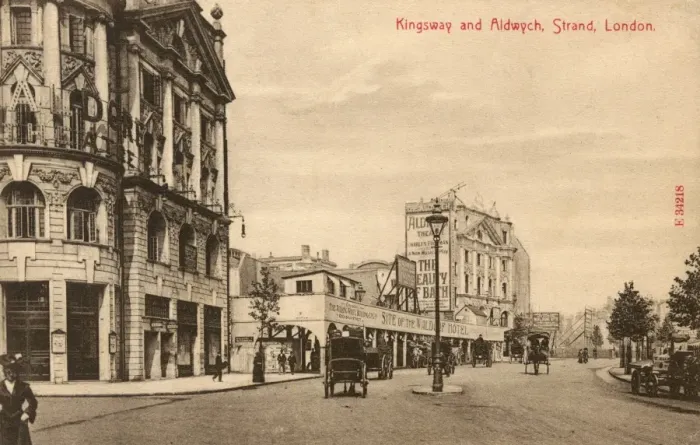 Framed Print : Kingsway and Aldwych, Strand, London Framed Print : Kingsway and Aldwych, Strand, London
