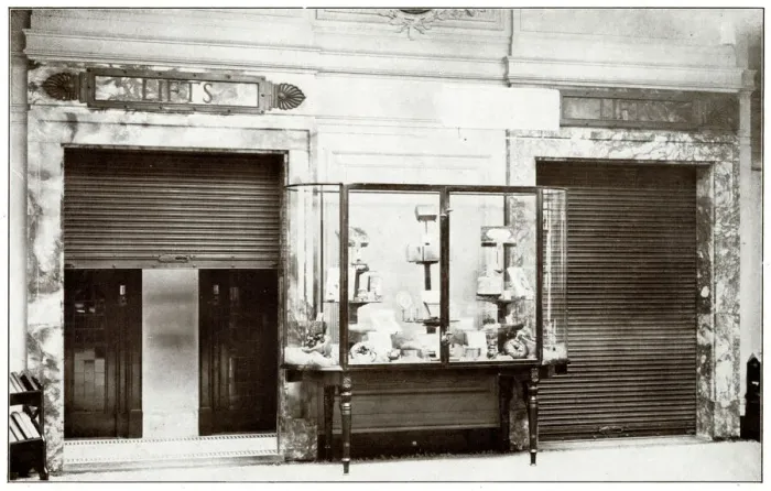 Framed Print : Kinnear Shutters, Dickins & Jones, London Framed Print : Kinnear Shutters, Dickins & Jones, London