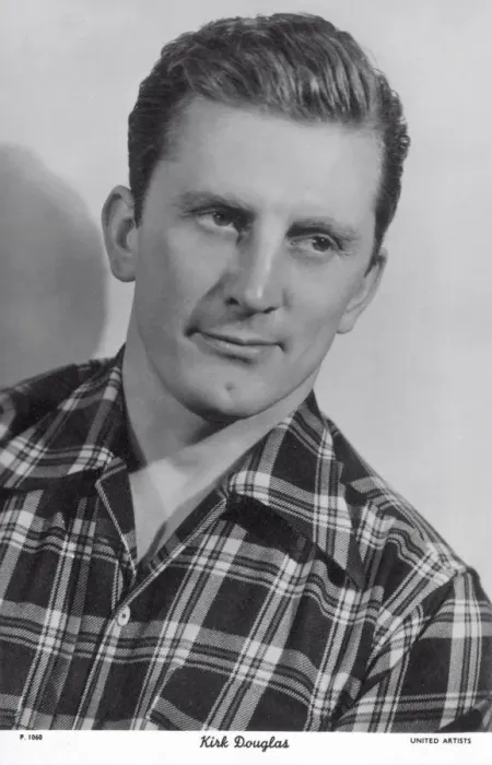 Framed Print : KIRK DOUGLAS / UNITED ART Framed Print : KIRK DOUGLAS / UNITED ART