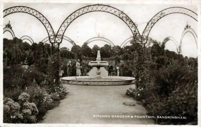 Framed Print : Kitchen Gardens & Fountain, Sandringham, Norfolk Framed Print : Kitchen Gardens & Fountain, Sandringham, Norfolk