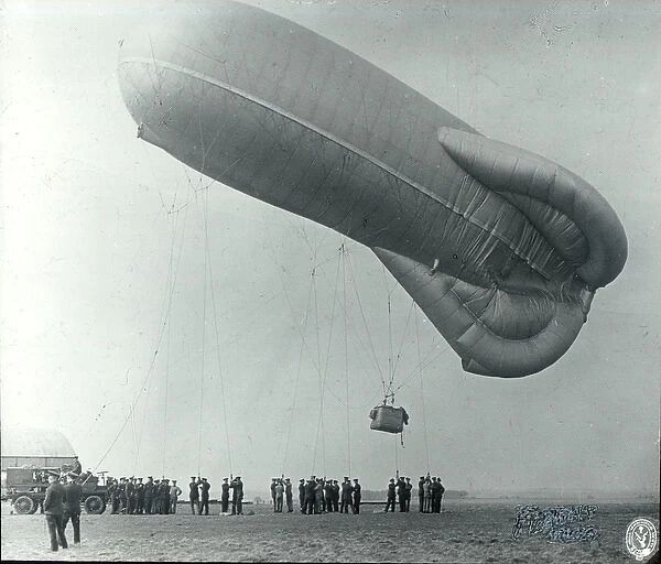 Kite balloon at Larkhill
