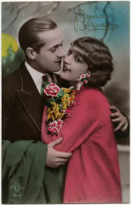 Framed Print : Kitsch New Years Greetings postcard featuring a young couple Framed Print : Kitsch New Years Greetings postcard featuring a young couple