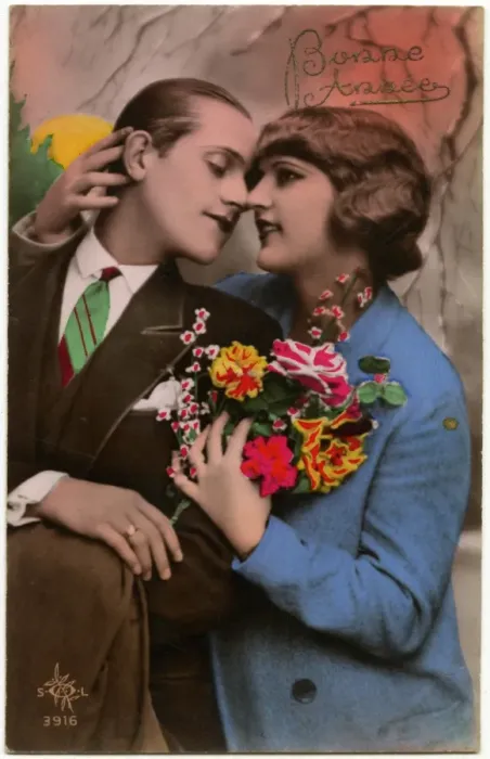 Framed Print : Kitsch New Years Greetings postcard featuring a young couple Framed Print : Kitsch New Years Greetings postcard featuring a young couple