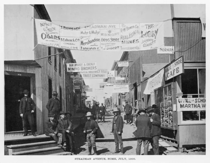 Framed Print : Klondike / Services 1900 Framed Print : Klondike / Services 1900