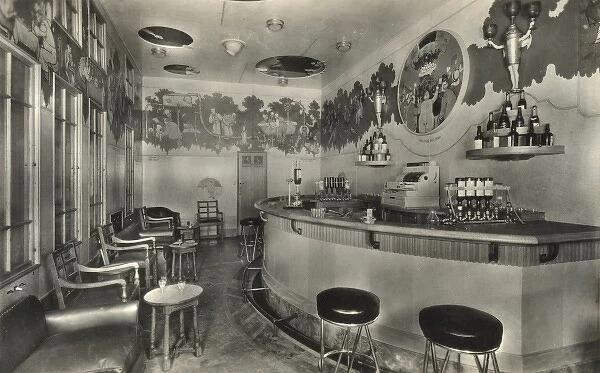 The Knickerbocker Bar on the S. S. Empress of Britain