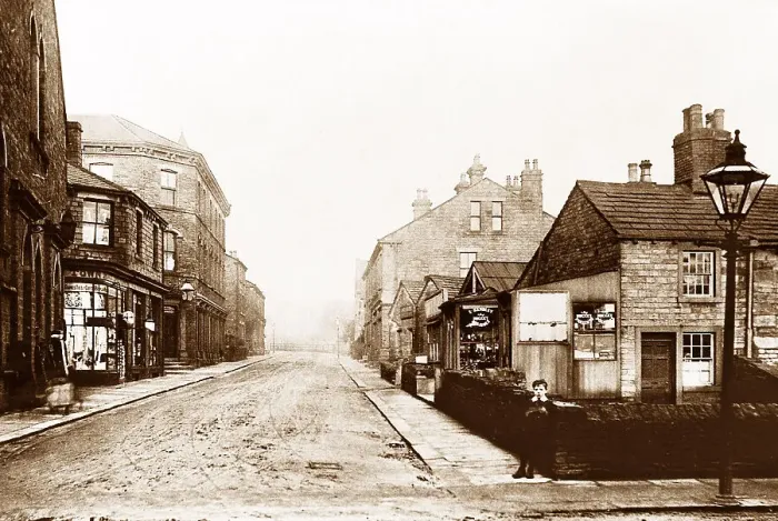 Framed Print : Knowl Road, Mirfiled Framed Print : Knowl Road, Mirfiled