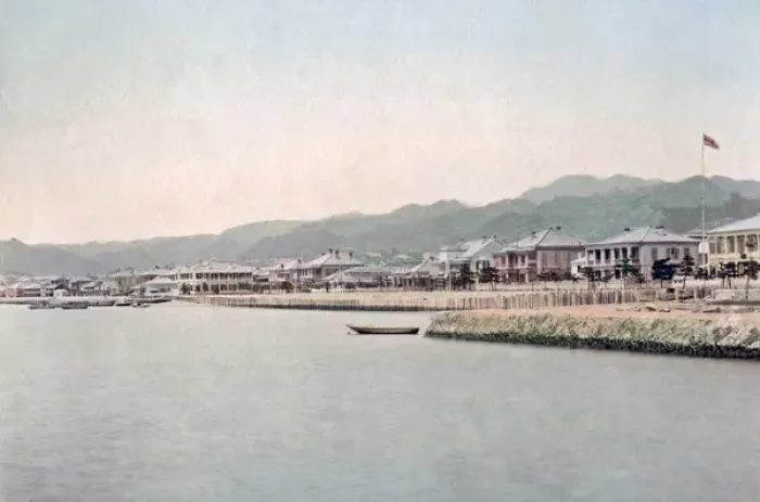 Framed Print : Kobe Bund, Japan, circa 1880s Framed Print : Kobe Bund, Japan, circa 1880s