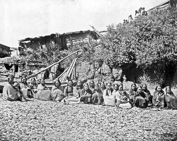 Koskimo women, Quatsino Sound
