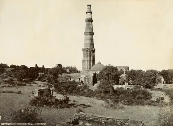Framed Print : Kutab Minar, and the ruins, India Framed Print : Kutab Minar, and the ruins, India