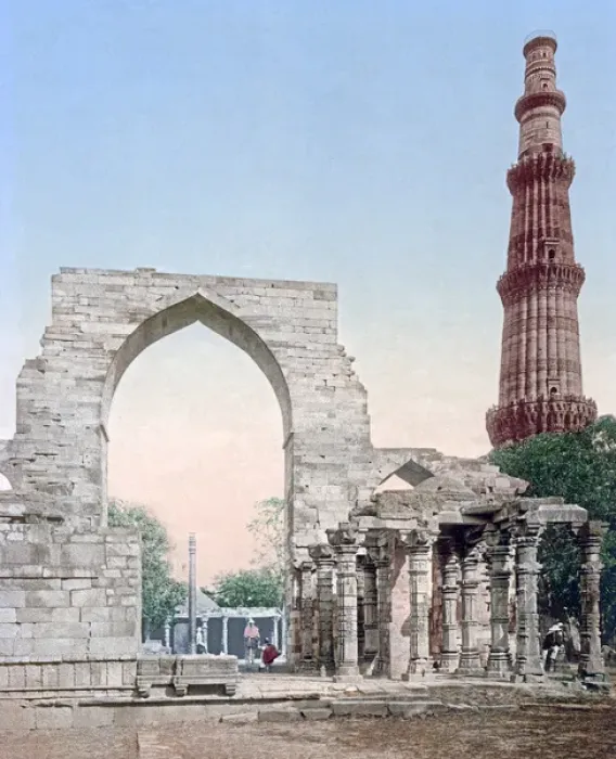 Framed Print : Kutub Minar and Iron Column, Delhi, India, circa 1890s Framed Print : Kutub Minar and Iron Column, Delhi, India, circa 1890s