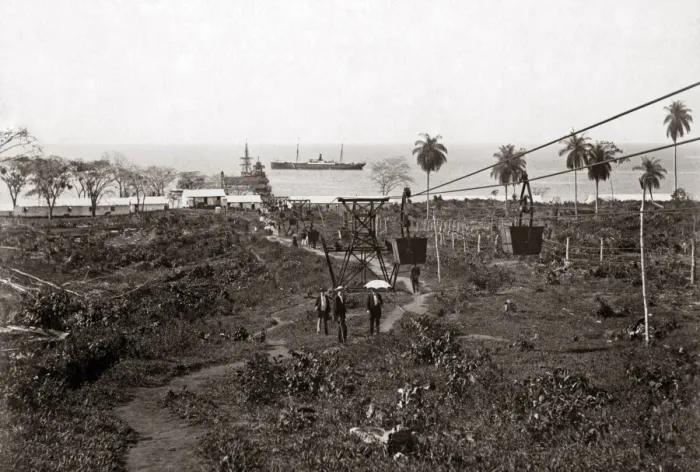 Framed Print : La Brea, Trinidad - Carrying pitch from the lake Framed Print : La Brea, Trinidad - Carrying pitch from the lake
