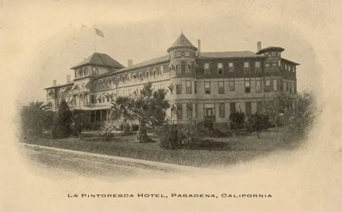 Framed Print : La Pintoresca Hotel, Pasadena, California, USA Framed Print : La Pintoresca Hotel, Pasadena, California, USA