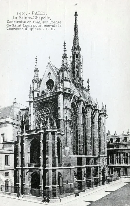 Framed Print : La Sainte-Chapelle, Paris, France Framed Print : La Sainte-Chapelle, Paris, France