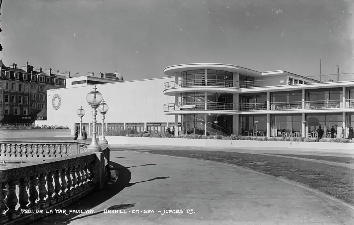 Framed Print : De La Warr Pavilion Framed Print : De La Warr Pavilion