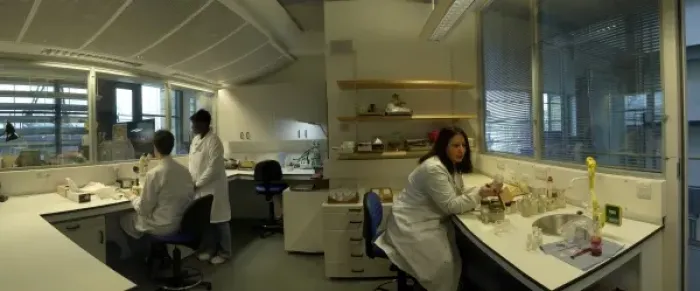 Framed Print : Laboratory in the Darwin Centre