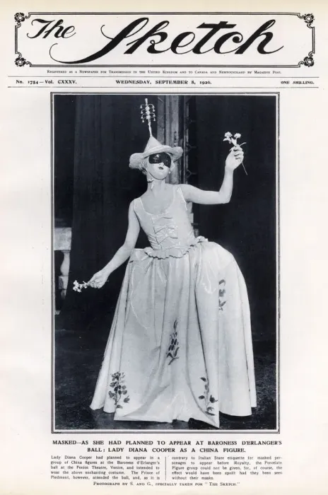 Framed Print : Lady Diana Cooper as a china figure, Venice, 1926 Framed Print : Lady Diana Cooper as a china figure, Venice, 1926
