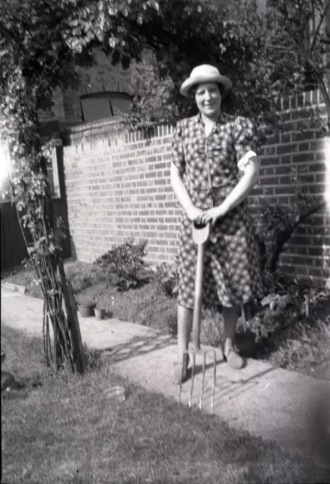Framed Print : Lady in Garden, Hullbridge, Essex Framed Print : Lady in Garden, Hullbridge, Essex