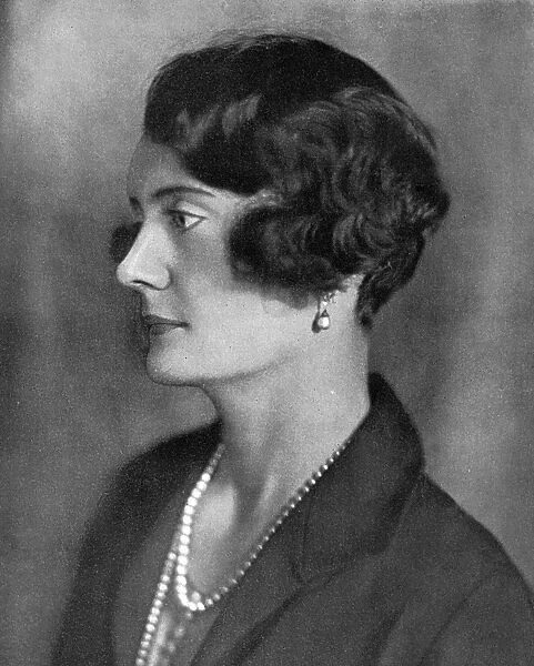Lady Helen Murray by Madame Yevonde